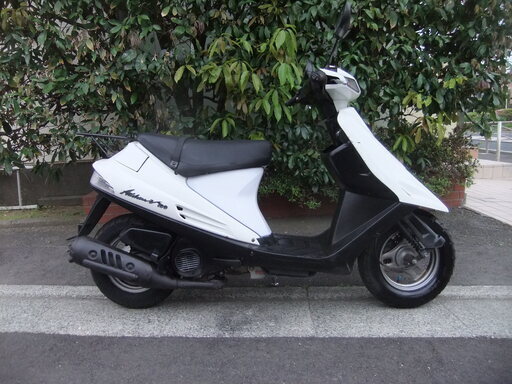 スズキ　アドレスV100　実動中古美車　タイヤ前後バリ山　バッテリー新品、駆動系新品　書類有