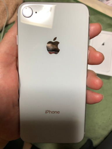 (取引中)iPhone8 256GB シルバー　中古　