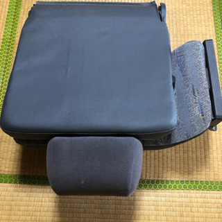 98年式パジェロのサードシート(座椅子として)の画像