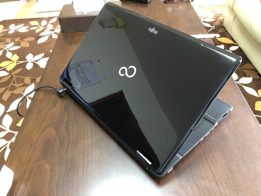商談中に付き受付を一時ストップ致します。中古　富士通　LIFEBOOK NH77/ED　17インチ液晶　Core i7 4コア8スレ　