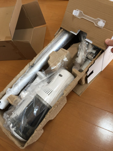 【新品未使用】コードレス掃除機 スティッククリーナー  サイクロン 充電式クリーナ スティック掃除機 ハンディクリーナ 強力吸引 HE