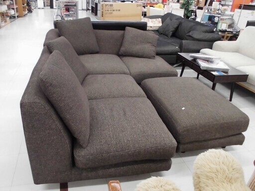 L字型ソファ コーナーソファー 幅:208㎝(最長) 奥行:88㎝高さ:66㎝ オットマン付き 苫小牧西店