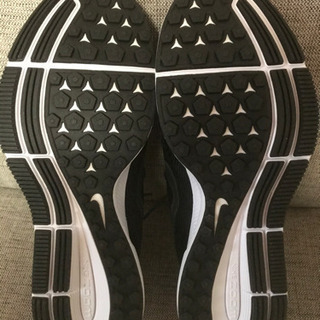 室内試着のみ　ナイキ エアズームペガサス34 27㎝　ランニングにいかがですか？の画像