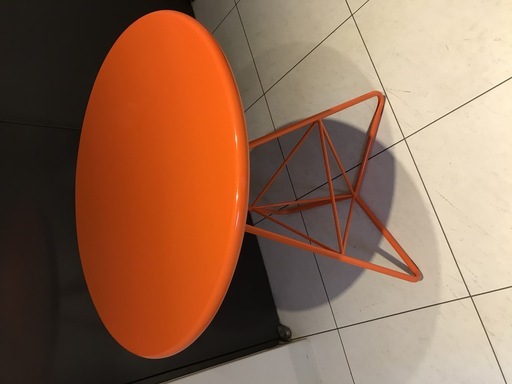 美品　オシャレな丸テーブル