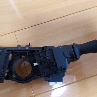 ハイエースヘッドランプ デイマ スイッチ84140-26220未使用