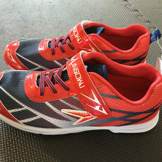 瞬足　23.5cm 新品 運動靴　外履き　シューズの画像