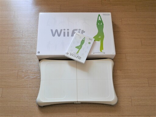 Wii Fit バランスボードとソフト（Wii FitとWii Fit Plus）