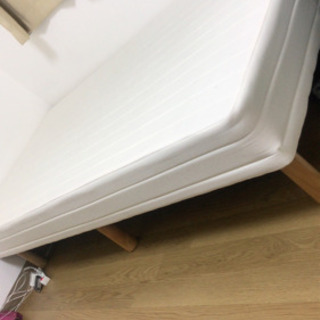 シングルマットレスベッドの画像
