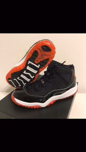 新品未使用品★NIKE エアジョーダン11 レトロ　22cm