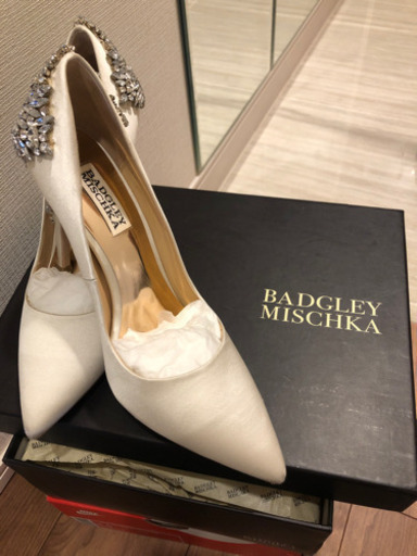 BADGLEY MISCHKAのパンプス