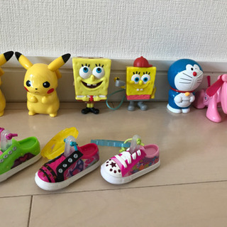 おもちゃ　1個で10円　全部（11個）で100円の画像