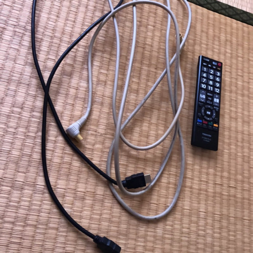 テレビ　TOSHIBA REGZA 32インチ　