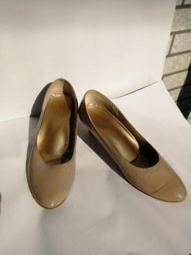 27cmパンプス