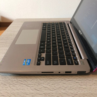 Asus X202E (お引き取りなら¥9,000) Asus X202E (お引き取りなら¥9,000)