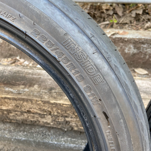 中古　タイヤ　225/45R18 レグノ　REGNO ブリヂストン