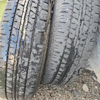 195/80R15 107/105L LT　夏タイヤ 4本　15インチ　ハイエース キャラバンの画像