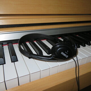 YAMAHA　電子ピアノ　ARIUS　YDP-140の画像