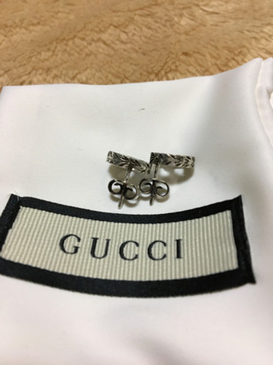 GUCCI シルバーピアス　未使用品✨半額