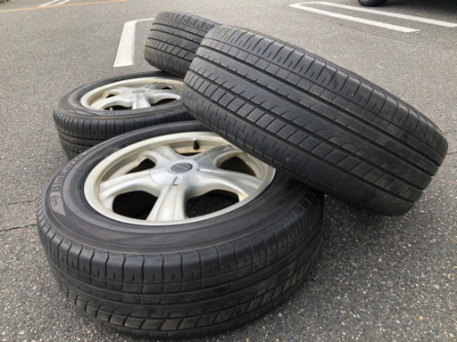 215/60R16ヨコハマブルーアースとアルミセット❗️