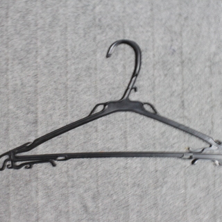 クリーニング店ハンガー