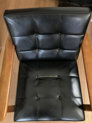 カリモクの1人用ソファー