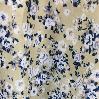 花柄ブラウス　新品の画像