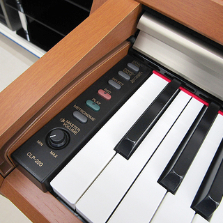 札幌市清田区 YAMAHA ヤマハ ARIUS CLP-220C 電子ピアノ2006年製 88鍵