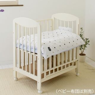【新規受付終了】ベビーベッド60×90cm カトージ・その他哺乳瓶・消毒器・授乳クッション等の画像