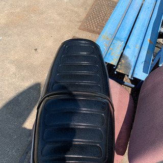 gt380 ノーマルシートの画像