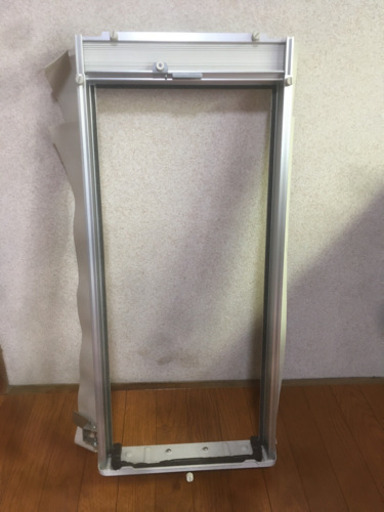 ルームエアコン　CW-F1617 窓掛けタイプ