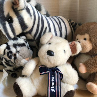 動物ぬいぐるみ