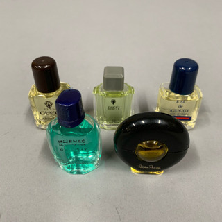 GUCCI など ブランド ミニ香水 お売りします。