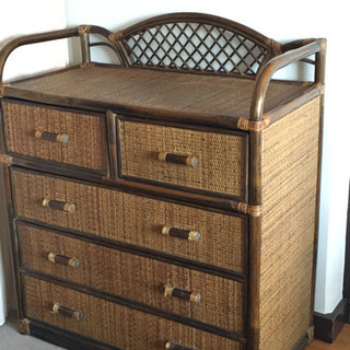 籐チェストの画像