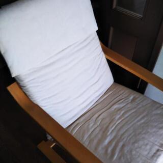 無印良品の揺れる椅子です。の画像