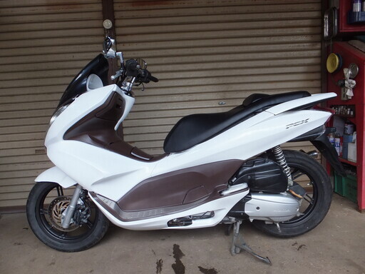 タイ　ホンダ　PCX125CC　整備済み　外装新品交換　リアタイヤ新品交換