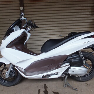 タイ　ホンダ　PCX125CC　整備済み　外装新品交換　リアタイ...