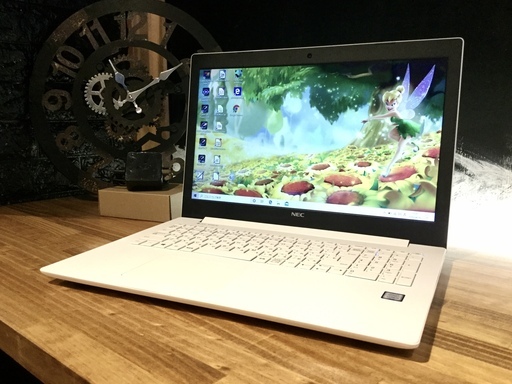 売約済み。ご覧頂きありがとうございました。 2019年製！一宮でWindows10搭載機！人気のNEC LAVIE ホワイトボディ 15.6インチ 省電力モデル 第７世代corei3 DDR４規格RAM8GB/SSD256GB】一宮市のパソコン屋 Mr.Carnival（ミスカニ）です！パソコン修理・中古パソコンの販売【クレカ&PayPay&メルペイ使えます！】店頭在庫PCのご紹介です！受け渡しは店舗にて(^^)/【NEC ノートパソコン】