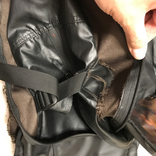 値下げっす！大きなリュック　破れあり！の画像