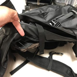 値下げっす！大きなリュック　破れあり！の画像