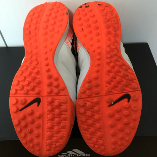 靴 NIKE21.5cm