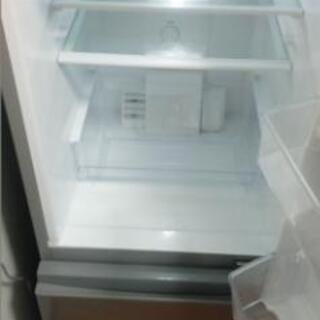 2ドア冷蔵庫の画像