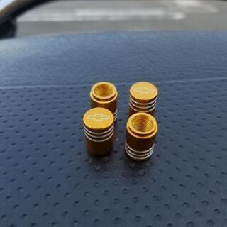 【更に値下げ】【新品未使用】車タイヤ シボレーロゴ エアバルブキャップ 4個の画像