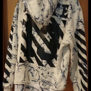 オフホワイト香港限定パーカー【最終値下げ】