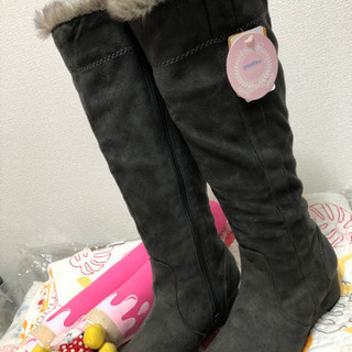 (お取引中) 新品タグ付き ブーツ Mサイズ + クリーパー