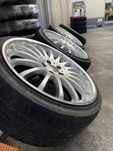 カールソン　20インチ　8.5J+40 4本通し　タイヤ225/35