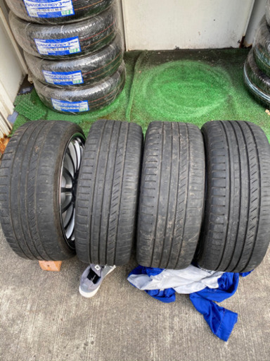 カールソン　20インチ　8.5J+40 4本通し　タイヤ225/35