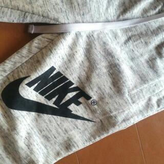 NIKEズボン、ジャージの画像