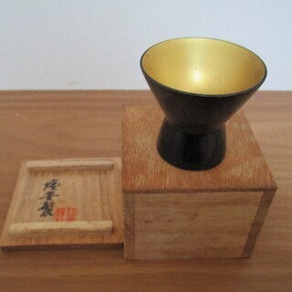 【中古】輪島塗　おちょこ塩安製♪　桐箱入り