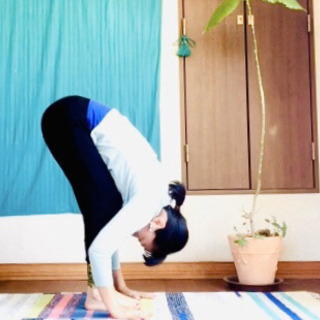 いつでもどこでも誰でもオンラインでヨガYOGAの画像