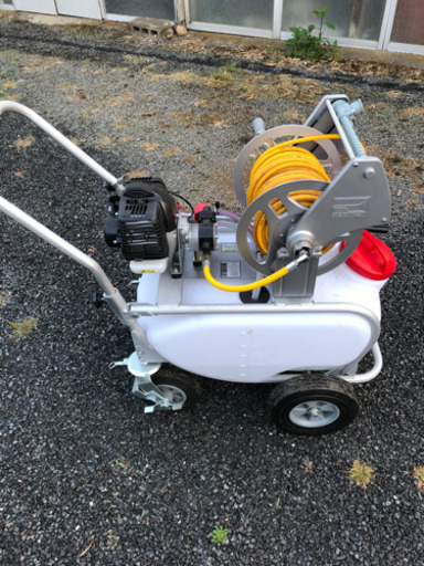 エンジン噴霧器50リットル